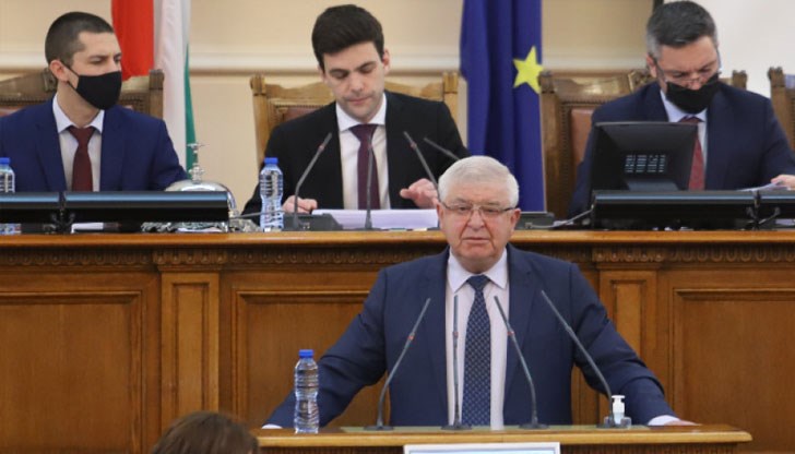 Предложението направи бившият финансов министър Кирил Ананиев