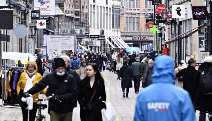 Край на маските, ваксинационните паспорти и ограниченото работно време на заведения