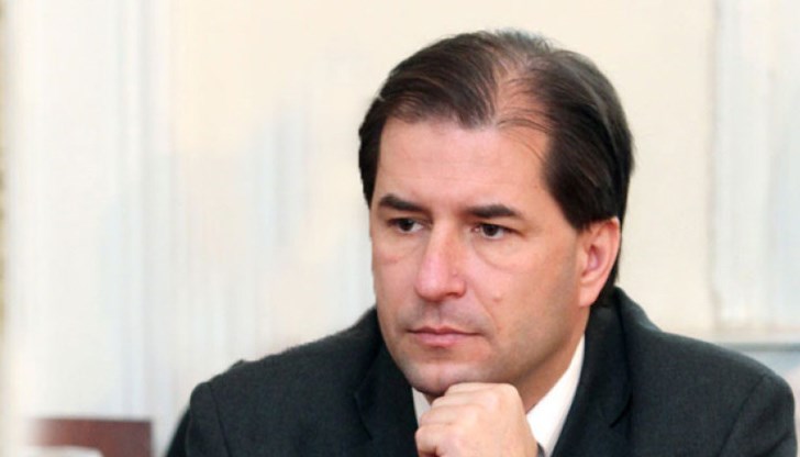 Бог да пази Мира, защото управниците на днешния свят не могат, а може би и не искат!