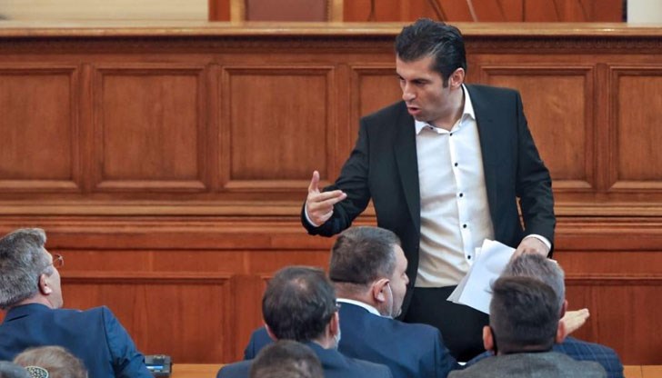 Премиерът се закани на движението да се захване с „кръга на крадците“