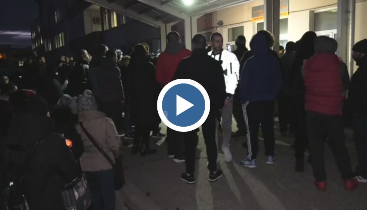 Хората настояват за промяна в здравната система, за да не се повтори трагедията от видеото, което разтърси страната