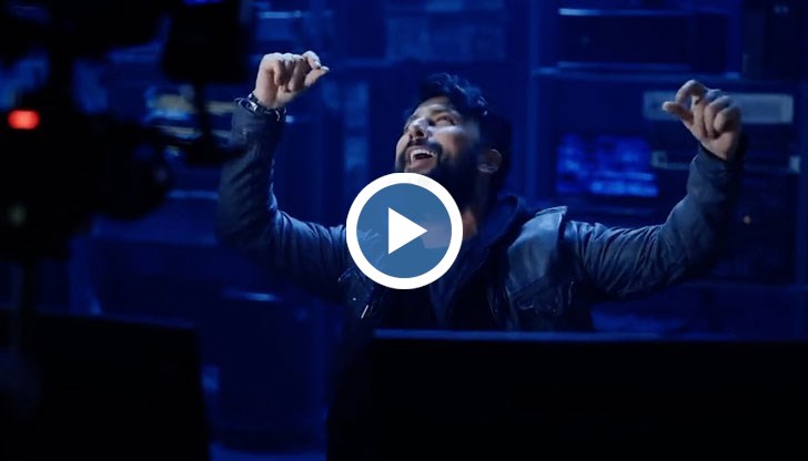 Песента счупи всички досегашни рекорди по гледаемост, след като певецът се завърна след 5-годишна пауза