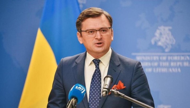 В съобщението на министъра в Туитър се посочва, че такова заседание трябва да се състои "незабавно" В съобщението на министъра в Туитър се посочва, че такова заседание трябва да се състои "незабавно"