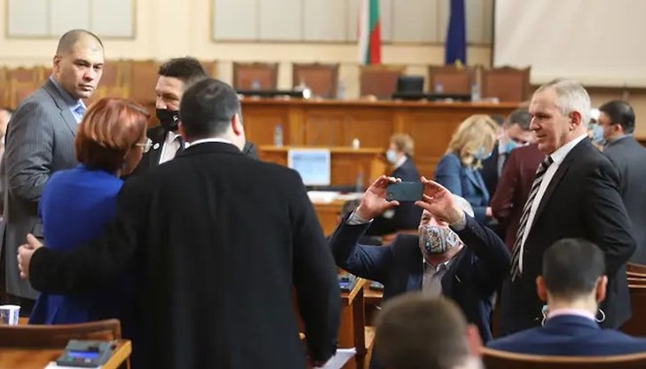 Това се случи след като Народното събрание прие на второ четене промени в Закона за ДДС Това се случи след като Народното събрание прие на второ четене промени в Закона за ДДС