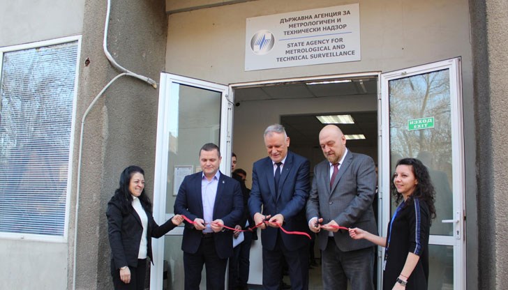 Години наред служителите вършеха работата си в нечовешки условия, сподели председателят на агенцията Петър Горновски