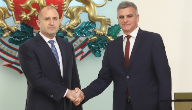 Румен Радев е истинският господар на Янев - той защитаваше и ставленика на Газпром у нас Николай Павлов Румен Радев е истинският господар на Янев - той защитаваше и ставленика на Газпром у нас Николай Павлов