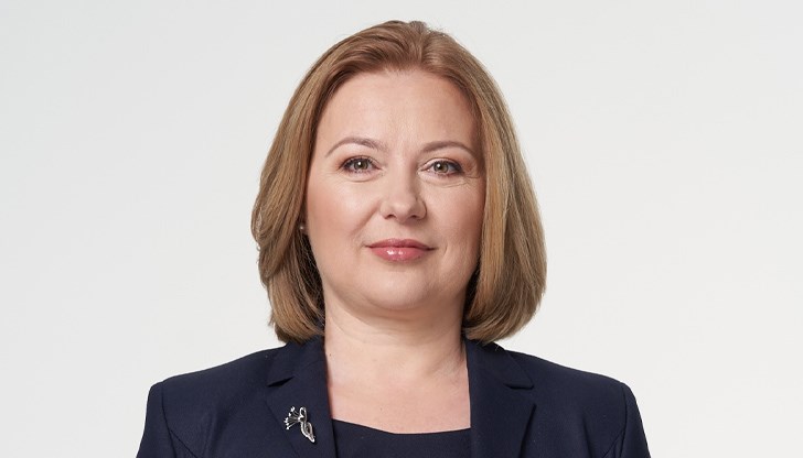 Законопроектът предвижда още отпадане на кариерните бонуси за членовете на ВСС Законопроектът предвижда още отпадане на кариерните бонуси за членовете на ВСС