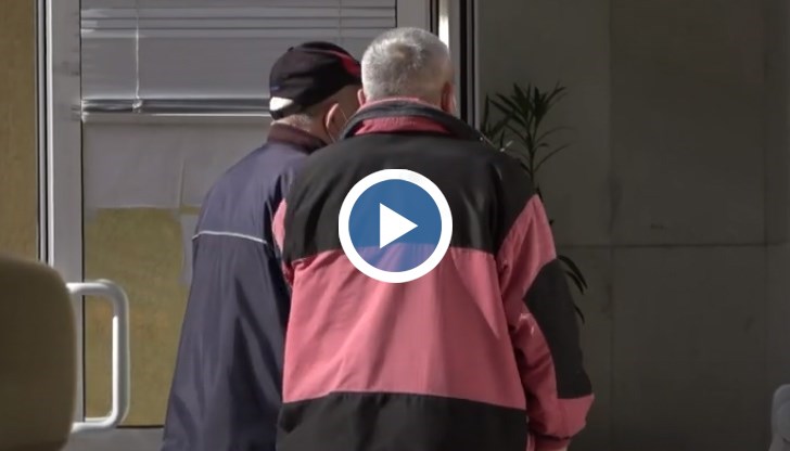 Мобилен екип на Регионалната здравна инспекция ще имунизира срещу COVID-19 трудноподвижни и хора