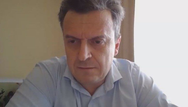 На мястото на дружеството ще дойдат търговците, които отдавна имат апетити към този пазар, прогнозира той