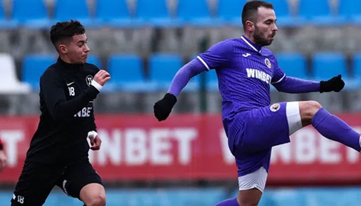 В приятелски двубой "Етър" надви "Дунав" с 2:0 В приятелски двубой "Етър" надви "Дунав" с 2:0