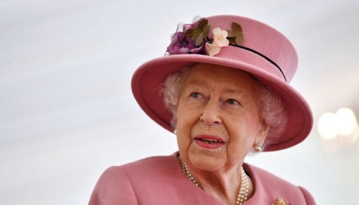 Британската кралица Елизабет Втора каза пред членове на кралския двор, че не може да се движи добре