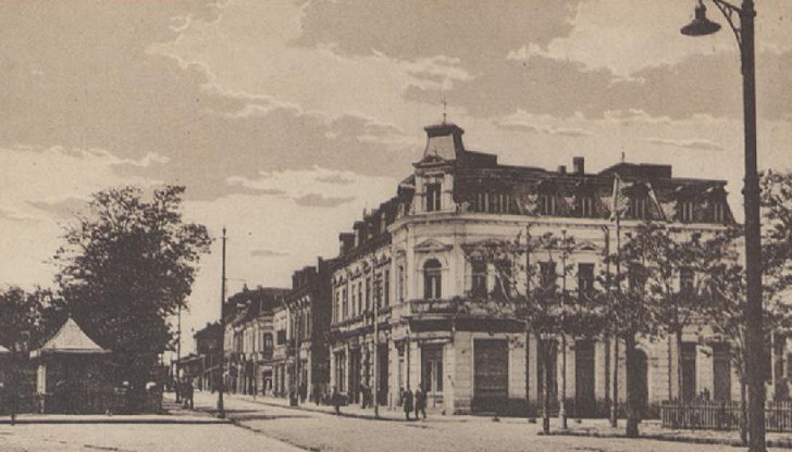 Ще бъдат дигитализирани над 30 хиляди снимки, документи, плакати, афиши, картички, програми, статии, пиеси, картини, костюми Ще бъдат дигитализирани над 30 хиляди снимки, документи, плакати, афиши, картички, програми, статии, пиеси, картини, костюми