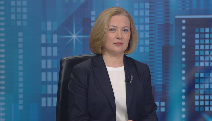 Министър Йорданова заяви, че не се е явила в КПКОНПИ, защото е била привикана при напълно неясна процедура и в противоречие на закона