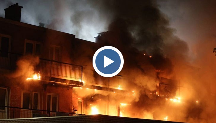 Хората са евакуирани от сградата