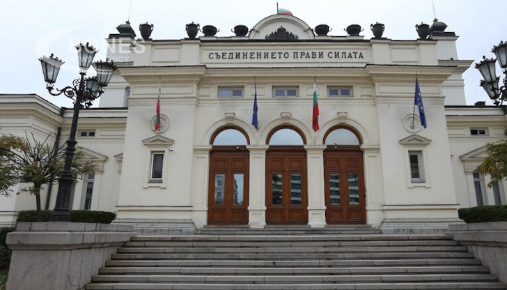 Депутатите работят по бюджета от сряда с удължено работно време и на среднощни заседания Депутатите работят по бюджета от сряда с удължено работно време и на среднощни заседания