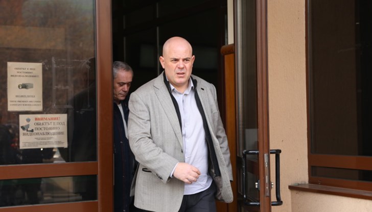 Близо 400 кандидати за едва 25 свободни места