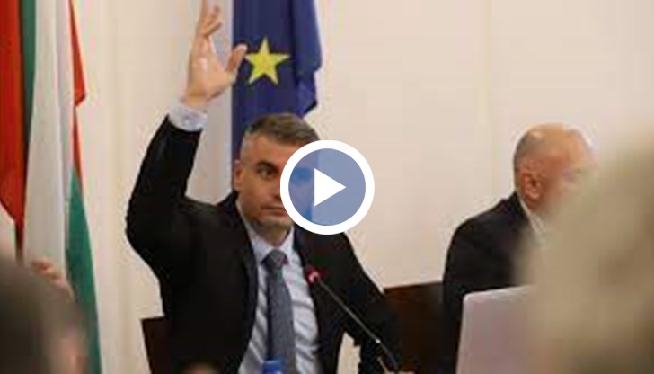 Причината е пренебрегване на проекта им за енергийни компенсация на общини, болници училища, храмове, социални и културни институции