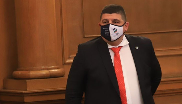 Те са били конфискувани от МВР като доказателства по време на операция „ПРАТКА/ВИРУС“ през 2017 г.