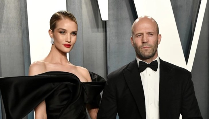 Актьорът и манекенката Роузи Хънтингтън - Уайтли станаха отново родители Актьорът и манекенката Роузи Хънтингтън - Уайтли станаха отново родители