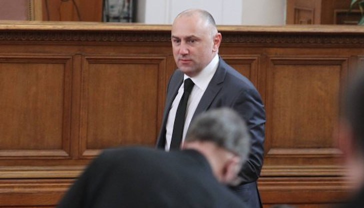 Мандатът на настоящия гуверньор Димитър Радев изтече през юли миналата година Мандатът на настоящия гуверньор Димитър Радев изтече през юли миналата година