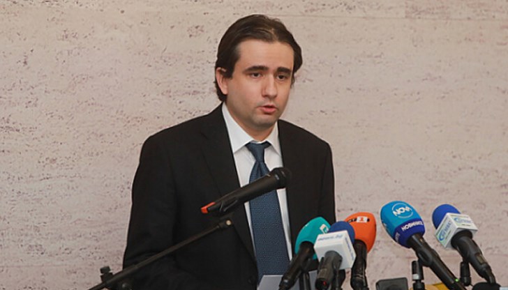 "Имаме адекватен и висококвалифициран сектор, на който разчитаме", заяви министър Божанов