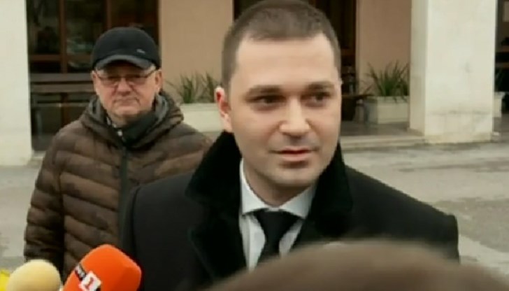 Разследващи и прокурори са влезли и в Министерството на правосъдието - дирекция "Българско гражданство", МВР - дирекция "Миграция" и Министерството на икономиката