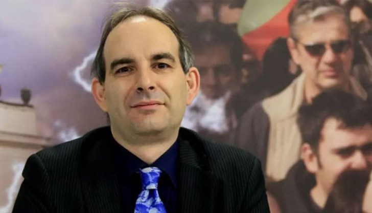 С времето феновете на ПП ще намаляват, а критиците ще се увеличават С времето феновете на ПП ще намаляват, а критиците ще се увеличават