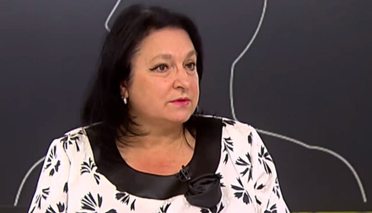 Омикрон не е лека болест, обобщи доц. Гломб