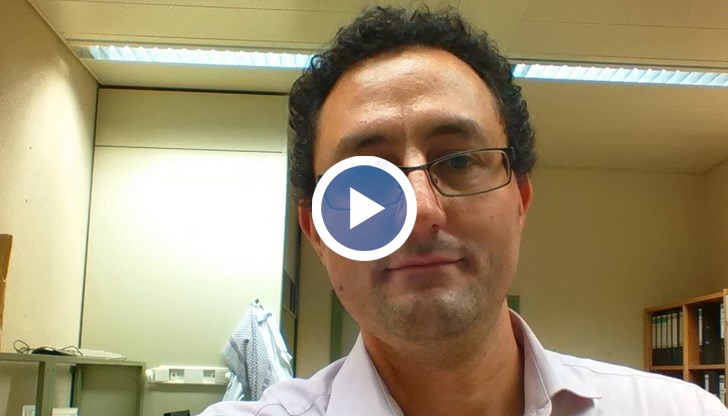 "Трябва бързо да се стимулира ваксинацията, а в момента има отпускане в обществото. Постепенно започнахме да сме с мисълта, че ковид е нормална настинка, а това не е така", заяви ученият