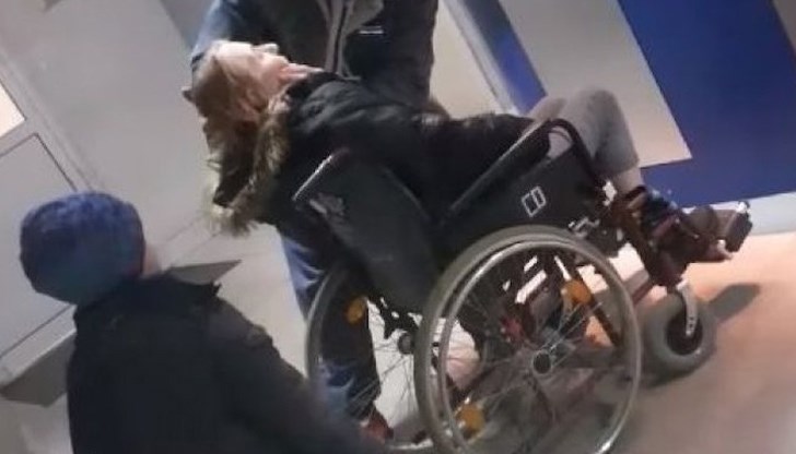 Истинската вина за случилото се във врачанската болница носи ширещото се равнодушие, безразличието, бездушието, потискащият обществен вакуум, в който живее топящото се българско население Истинската вина за случилото се във врачанската болница носи ширещото се равнодушие, безразличието, бездушието, потискащият обществен вакуум, в който живее топящото се българско население