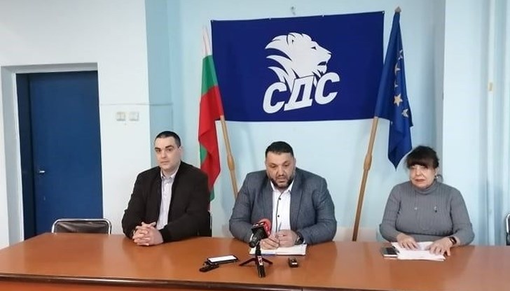 „Това е една безидейна община, която не може да привлече инвеститори и проекти“, каза Станимир Станчев „Това е една безидейна община, която не може да привлече инвеститори и проекти“, каза Станимир Станчев