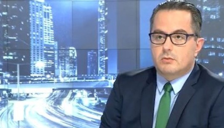 Цончо Ганев е категоричен, че зеленият сертификат е противоконституционен Цончо Ганев е категоричен, че зеленият сертификат е противоконституционен