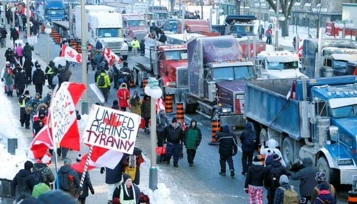 Канадската столица е в извънредно положение, докато полицията се опитва да сдържи протеста