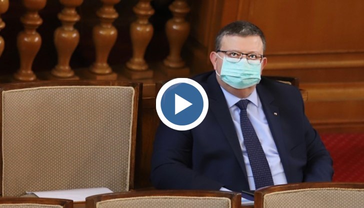 „Има такъв народ" предложи подадената оставка от Сотир Цацаров да бъде гласувана на днешното пленарно заседание