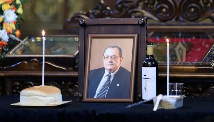 Поклонението се извърши в църквата „Света Неделя“