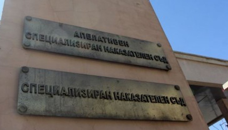 Със законопроекта се предлага и отмяна на кариерните и финансови бонуси за членовете на Висшия съдебен съвет