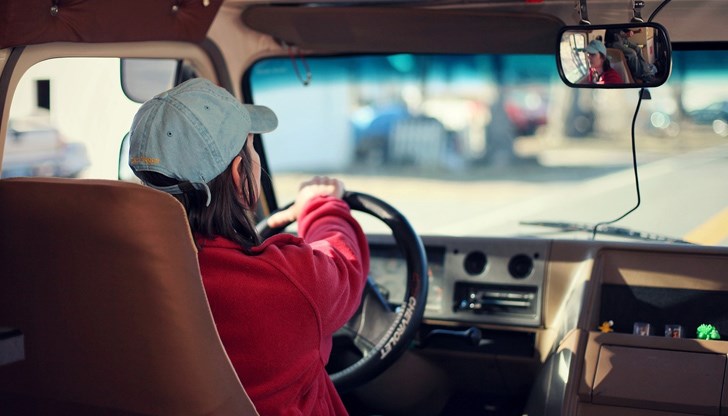 Мъжът бил пиян когато решил да открадне автобус, паркиран на гарата и да се повози с него из града