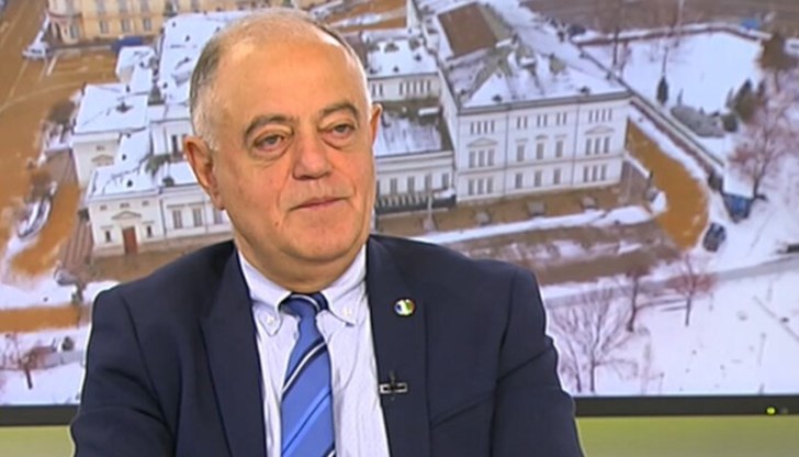 „Трябва да станат ясни тези, които й помагат у нас", заяви Атанасов