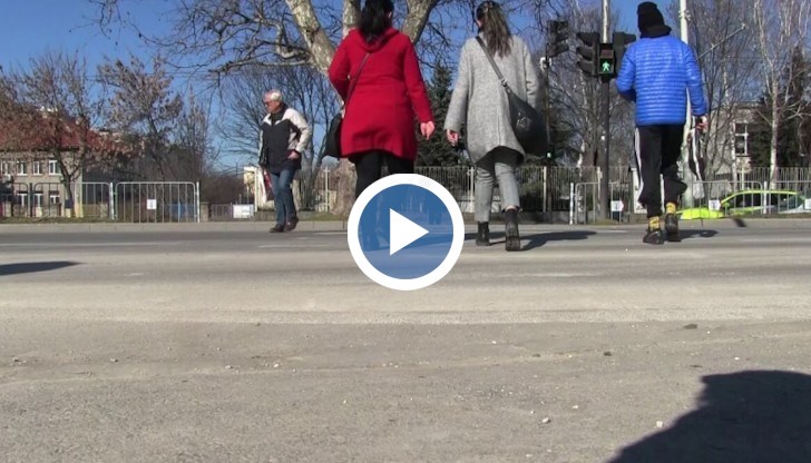 От Община Русе се надяват така да се облекчи трафика по най-натоварения участък в града