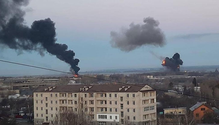 Говори като жертва, докато в Киев се чува тътен от