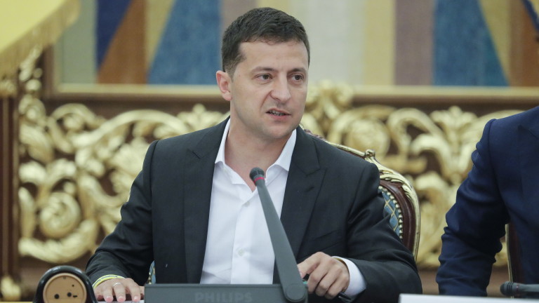 Стъпката е предприета на по-интензивните боеве около най-големите украински градове