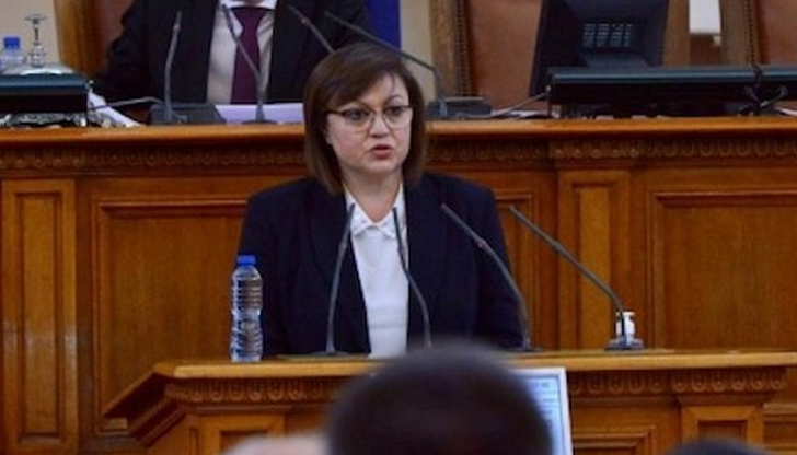 Държавните горски стопанства да добиват сами дървесина и да я