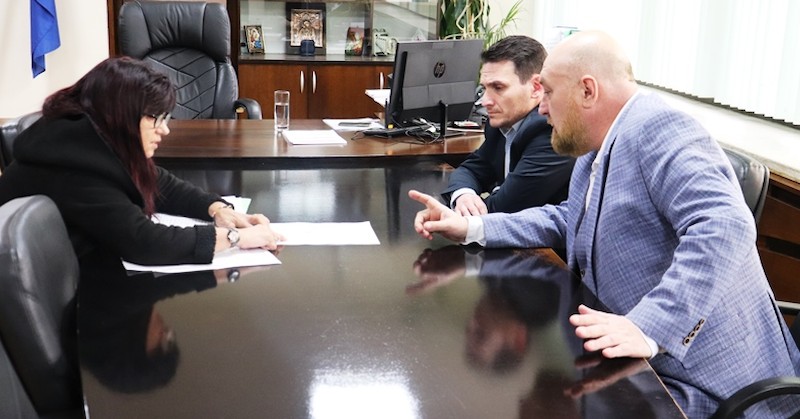 Идеята е продиктувана от твърденията за абсурден казус - 21