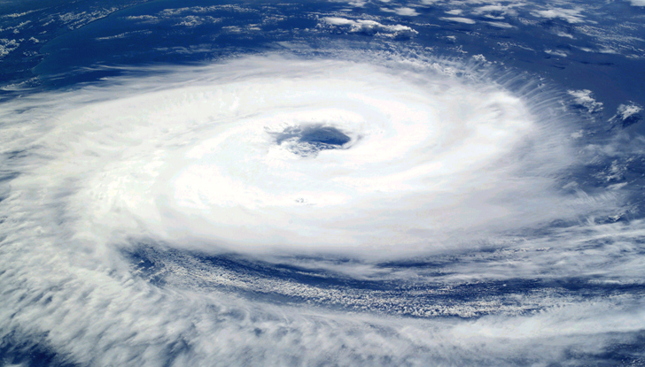 През следващото денонощие под влияние на преминаващ южно от страната