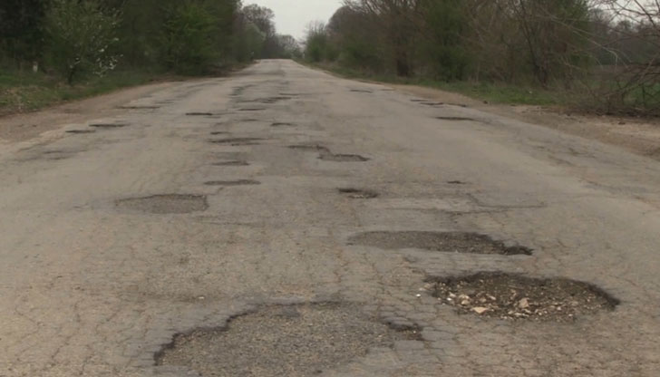 480 предложения от граждани за ремонт на пътища в страната