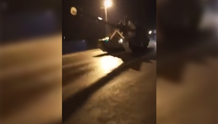 Колона от бронирана техника по улиците на Донецк, предизвика масов