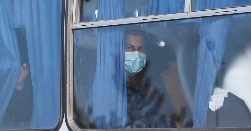 Вчера въоръжен човек е заплашвал мисията ни пред посолството, затова