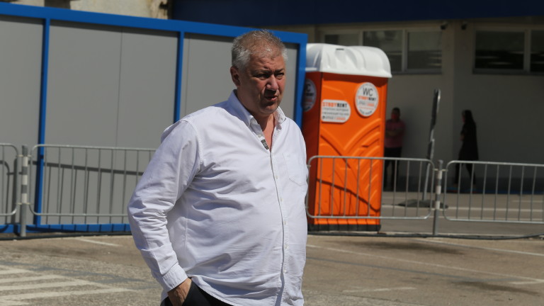 "Време е да отпаднат ограниченията. Може би това ще се