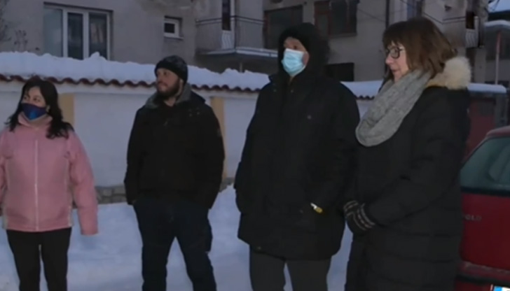 Проблеми с водата тормозят цял квартал в Самоков.Хората се оплакват,