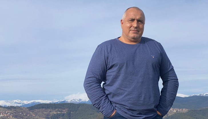 Борисов уж държи реч, но се кара гневно. Това е